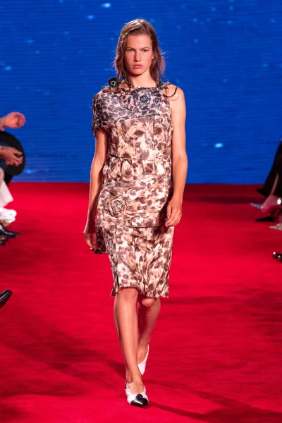 Look 28